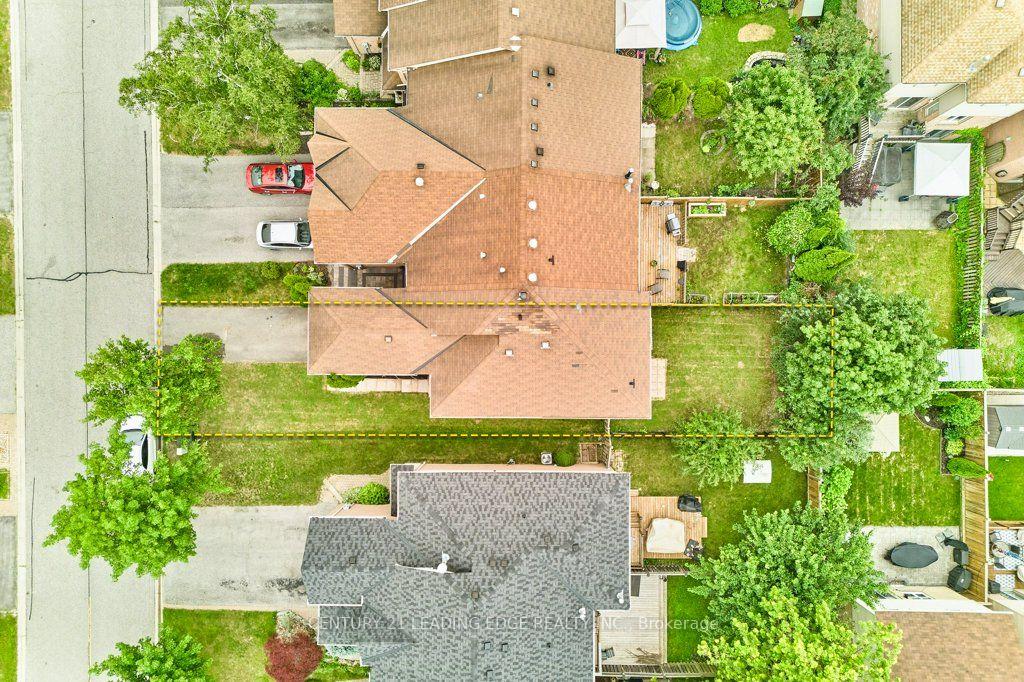 Photo 6 of 137 Timber Mill Avenue, Whitby, Williamsburg — HOMEH