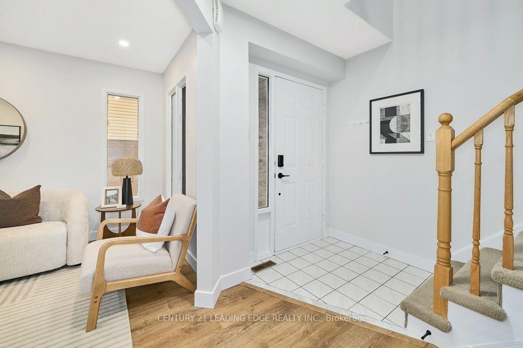 Photo 8 of 137 Timber Mill Avenue, Whitby, Williamsburg — HOMEH