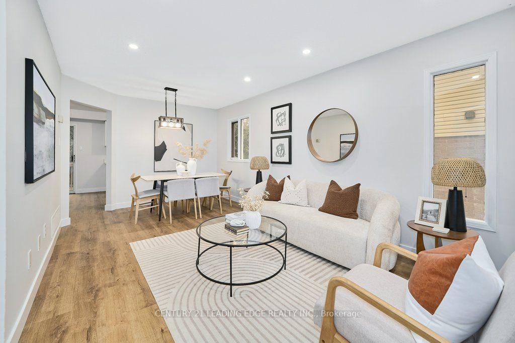 Photo 10 of 137 Timber Mill Avenue, Whitby, Williamsburg — HOMEH