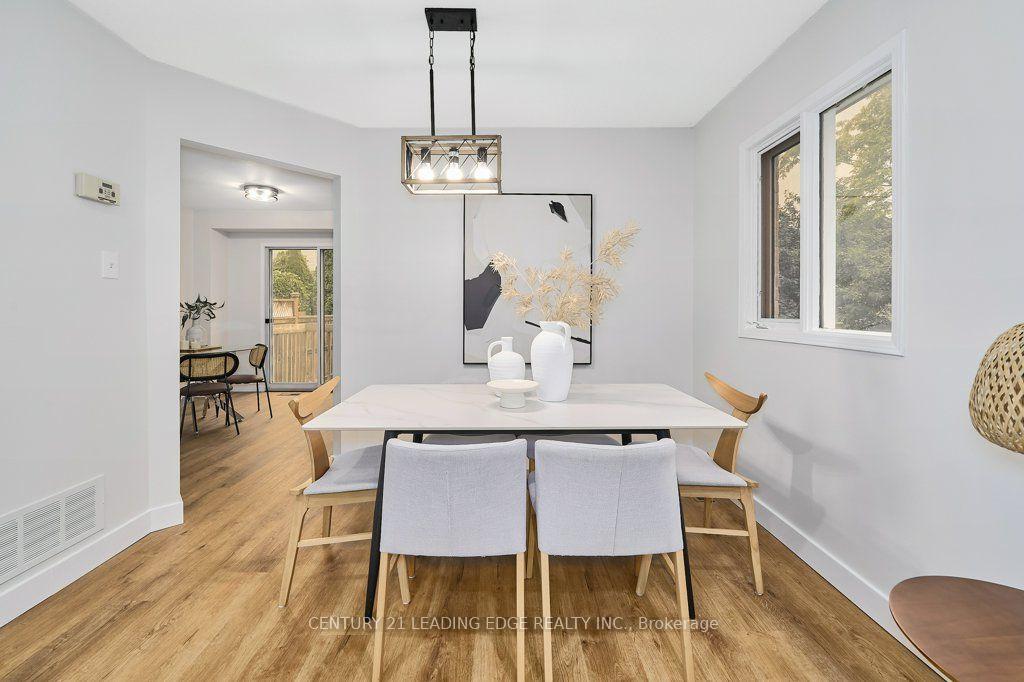 Photo 12 of 137 Timber Mill Avenue, Whitby, Williamsburg — HOMEH
