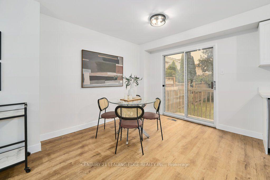 Photo 15 of 137 Timber Mill Avenue, Whitby, Williamsburg — HOMEH