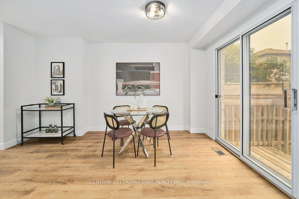 Photo 17 of 137 Timber Mill Avenue, Whitby, Williamsburg — HOMEH