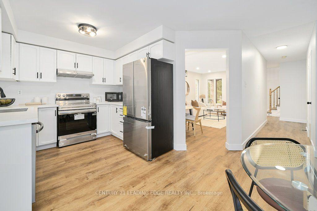 Photo 18 of 137 Timber Mill Avenue, Whitby, Williamsburg — HOMEH