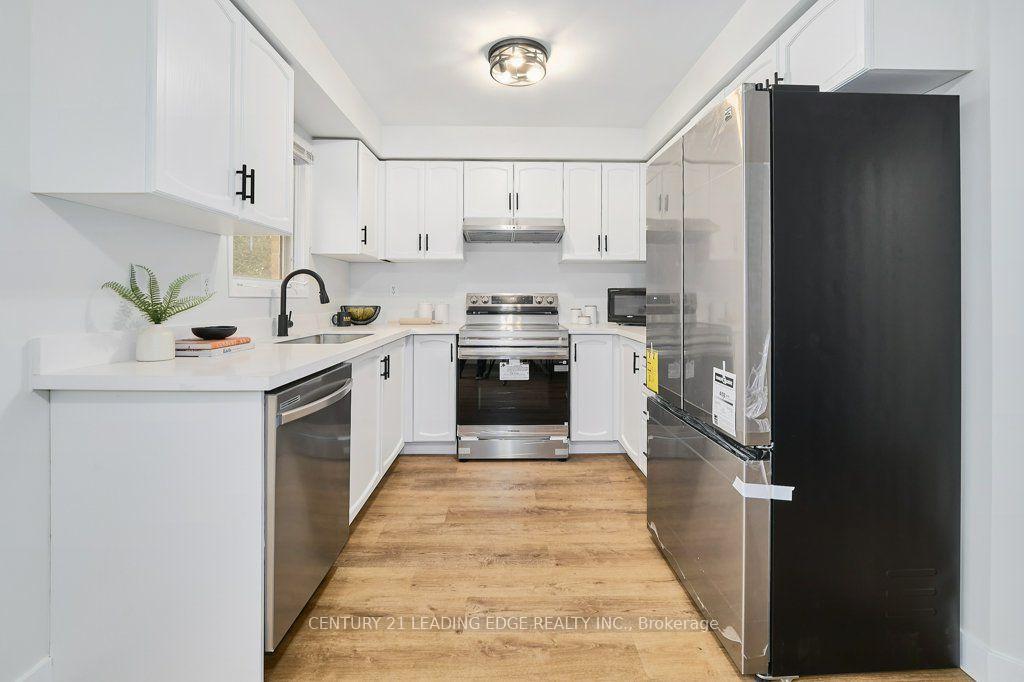 Photo 19 of 137 Timber Mill Avenue, Whitby, Williamsburg — HOMEH