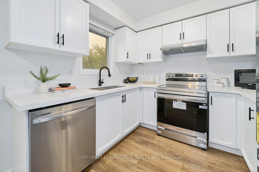 Photo 20 of 137 Timber Mill Avenue, Whitby, Williamsburg — HOMEH