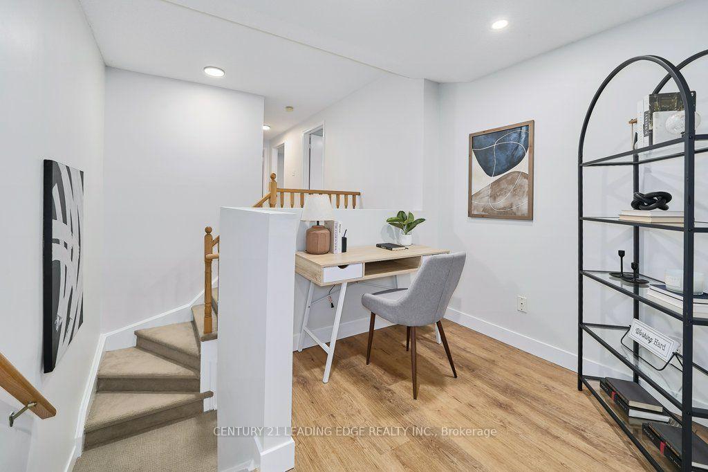 Photo 23 of 137 Timber Mill Avenue, Whitby, Williamsburg — HOMEH