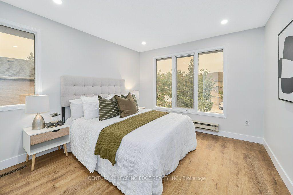 Photo 25 of 137 Timber Mill Avenue, Whitby, Williamsburg — HOMEH