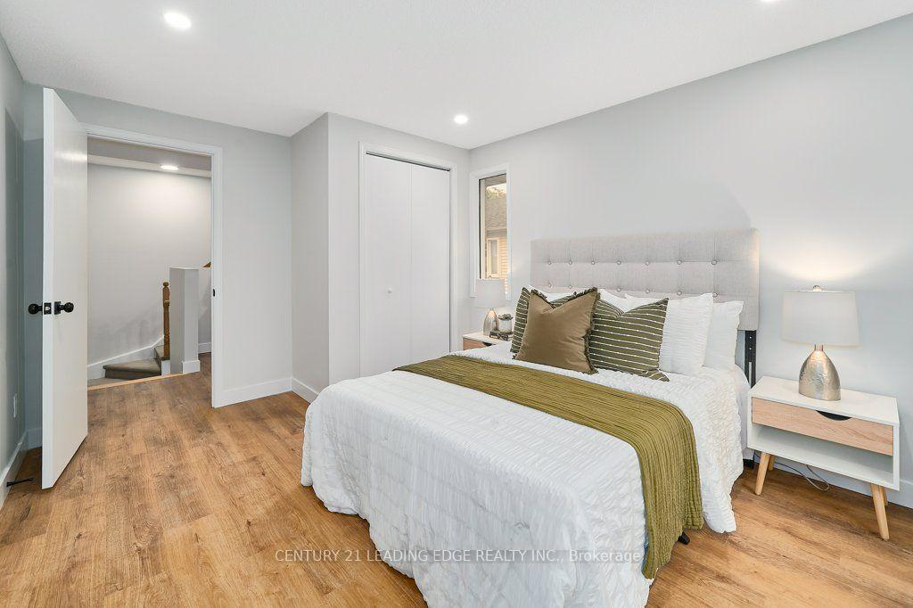 Photo 26 of 137 Timber Mill Avenue, Whitby, Williamsburg — HOMEH