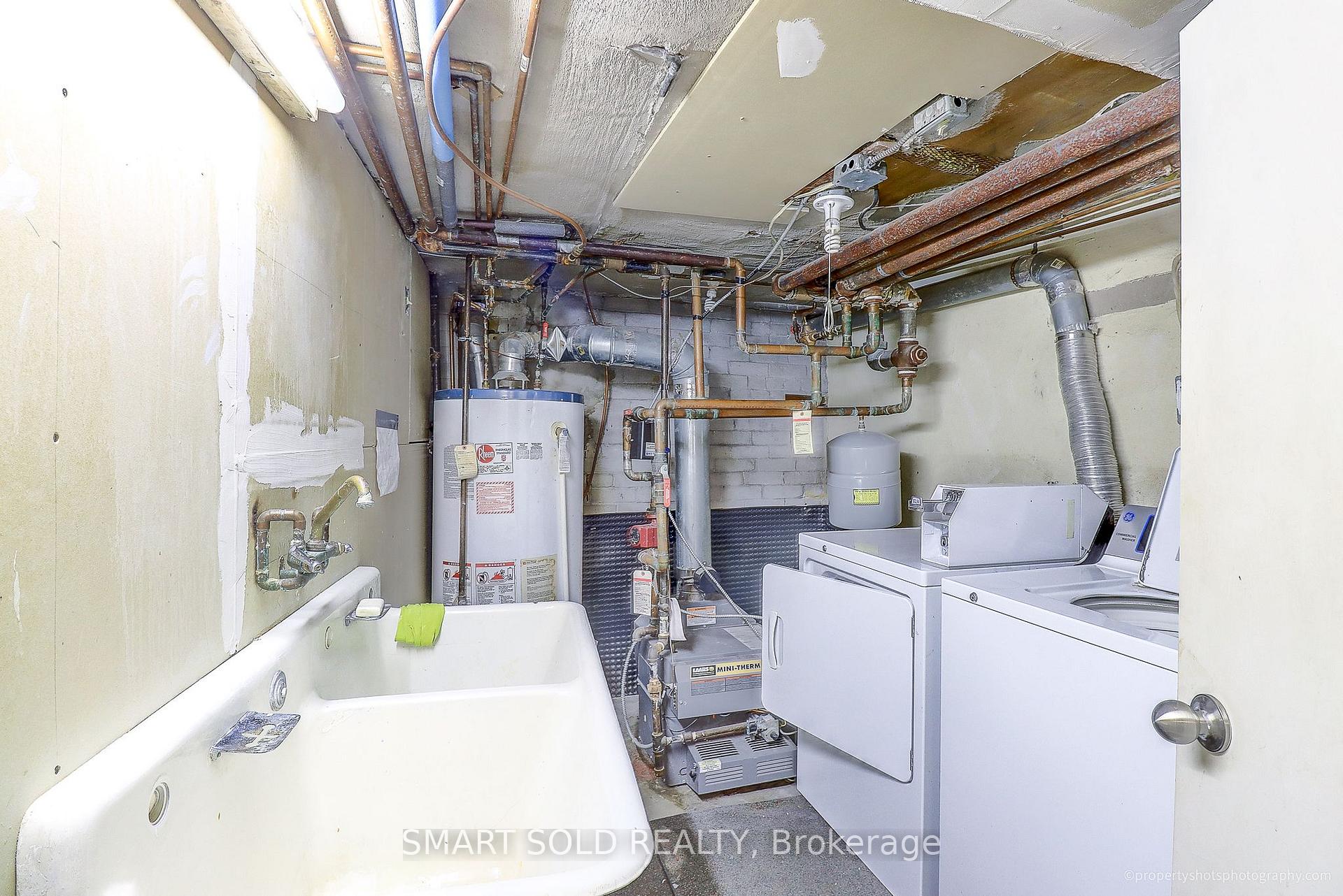 Photo 17 of Unit Lower B, 720 Coxwell Avenue, Toronto, Danforth — HOMEH
