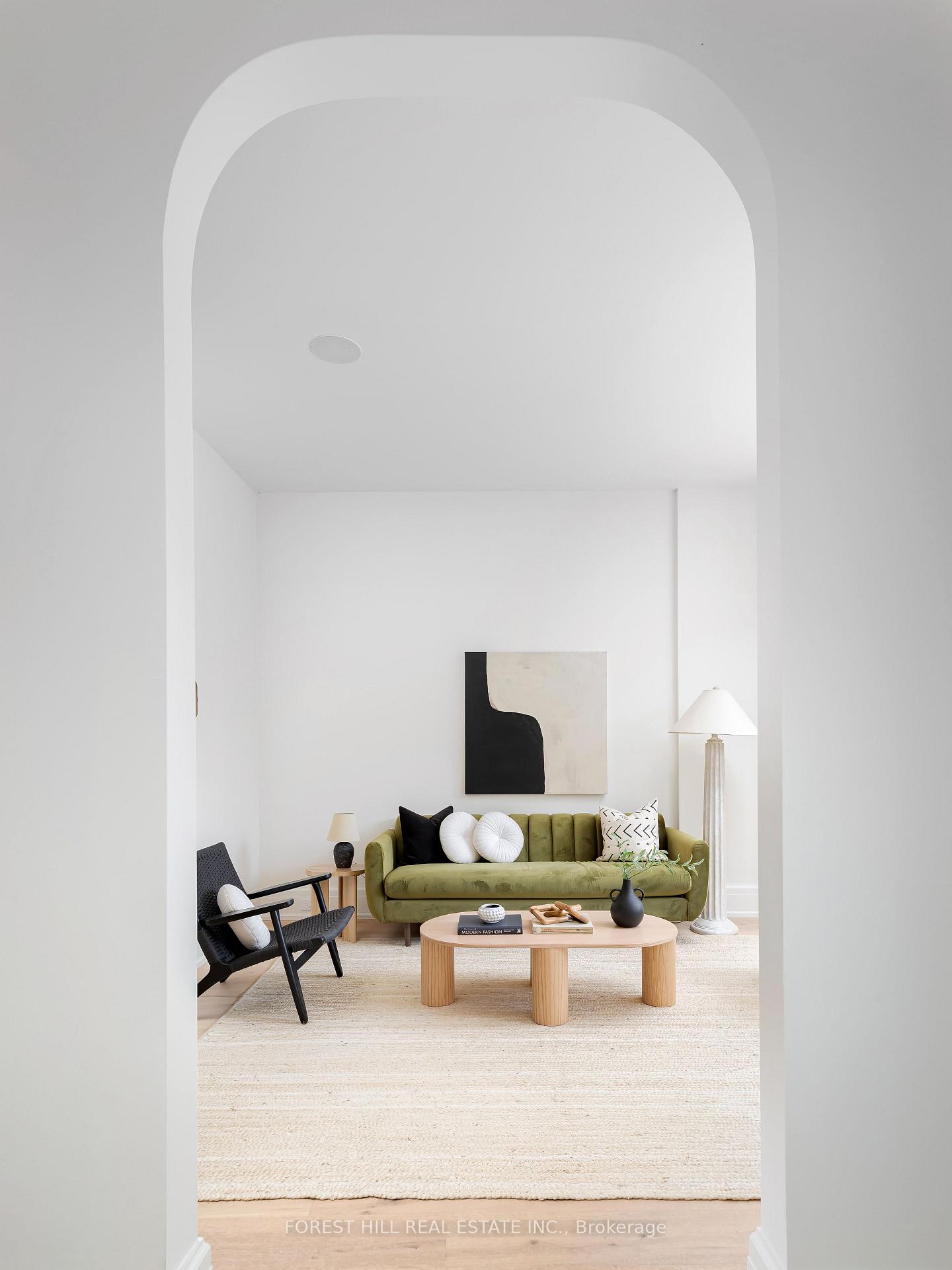 Photo 3 of 61 Foxley Street, Toronto, Trinity-Bellwoods — HOMEH