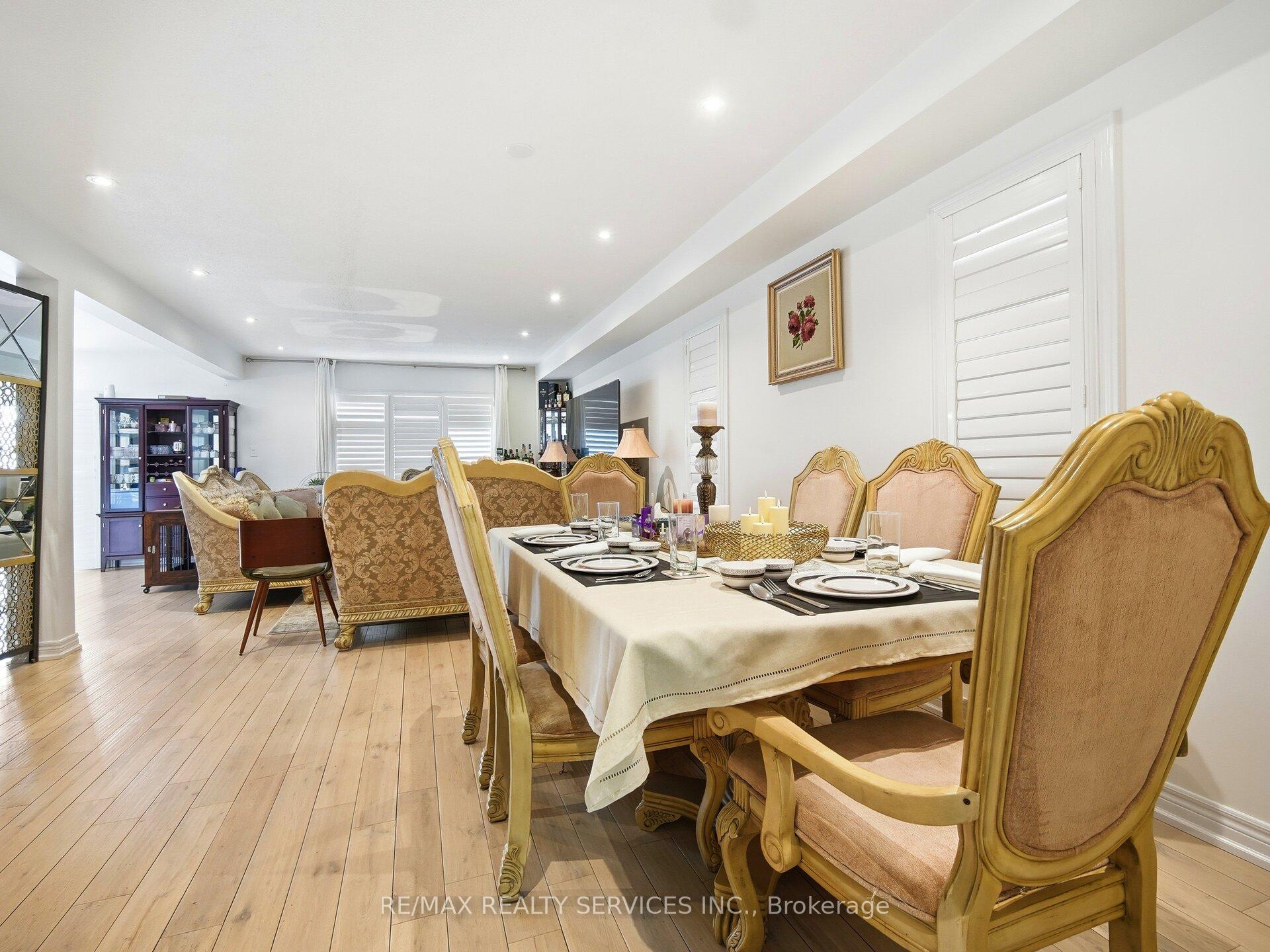 Photo 15 of 33 Sewells Lane, Brampton, Fletcher's Meadow — HOMEH
