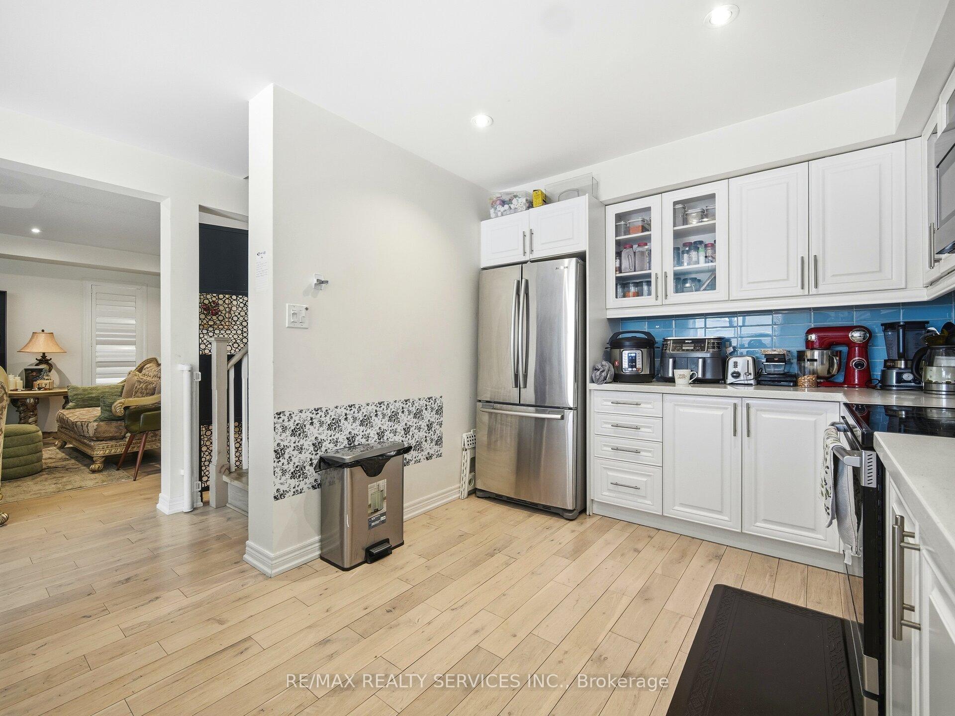 Photo 25 of 33 Sewells Lane, Brampton, Fletcher's Meadow — HOMEH