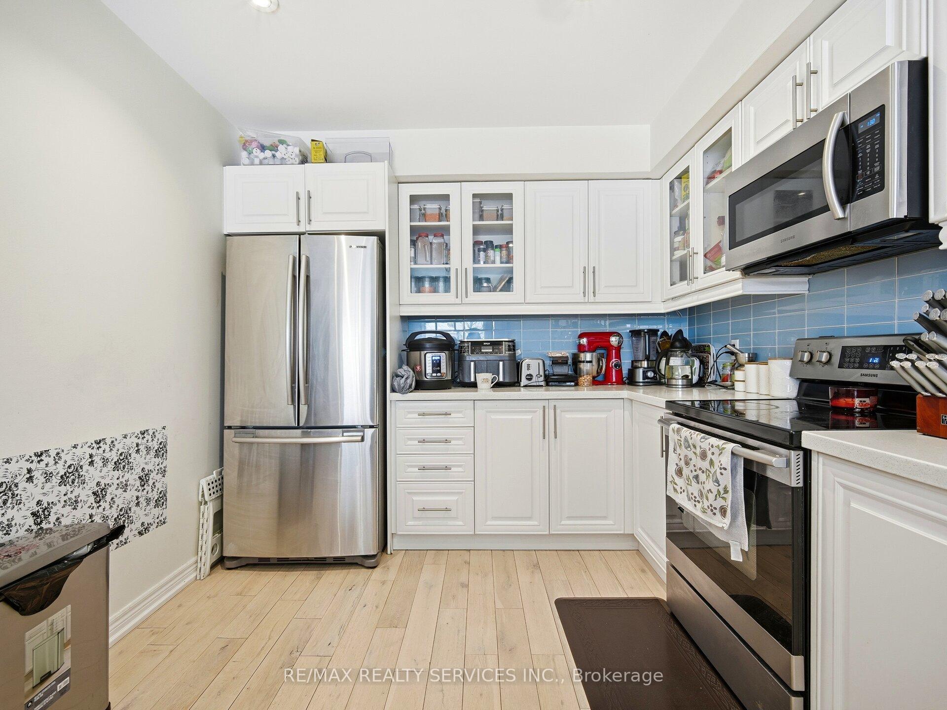 Photo 31 of 33 Sewells Lane, Brampton, Fletcher's Meadow — HOMEH