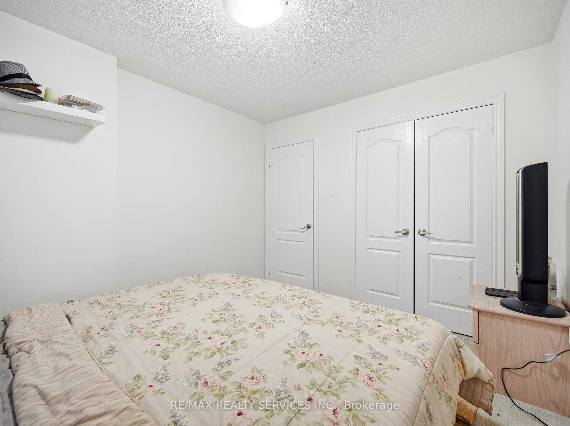 Photo 67 of 33 Sewells Lane, Brampton, Fletcher's Meadow — HOMEH