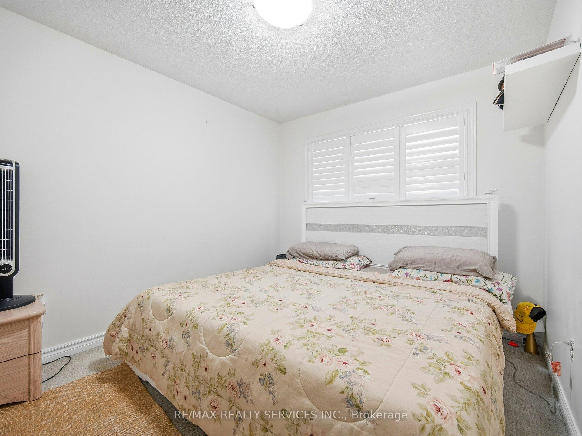 Photo 69 of 33 Sewells Lane, Brampton, Fletcher's Meadow — HOMEH