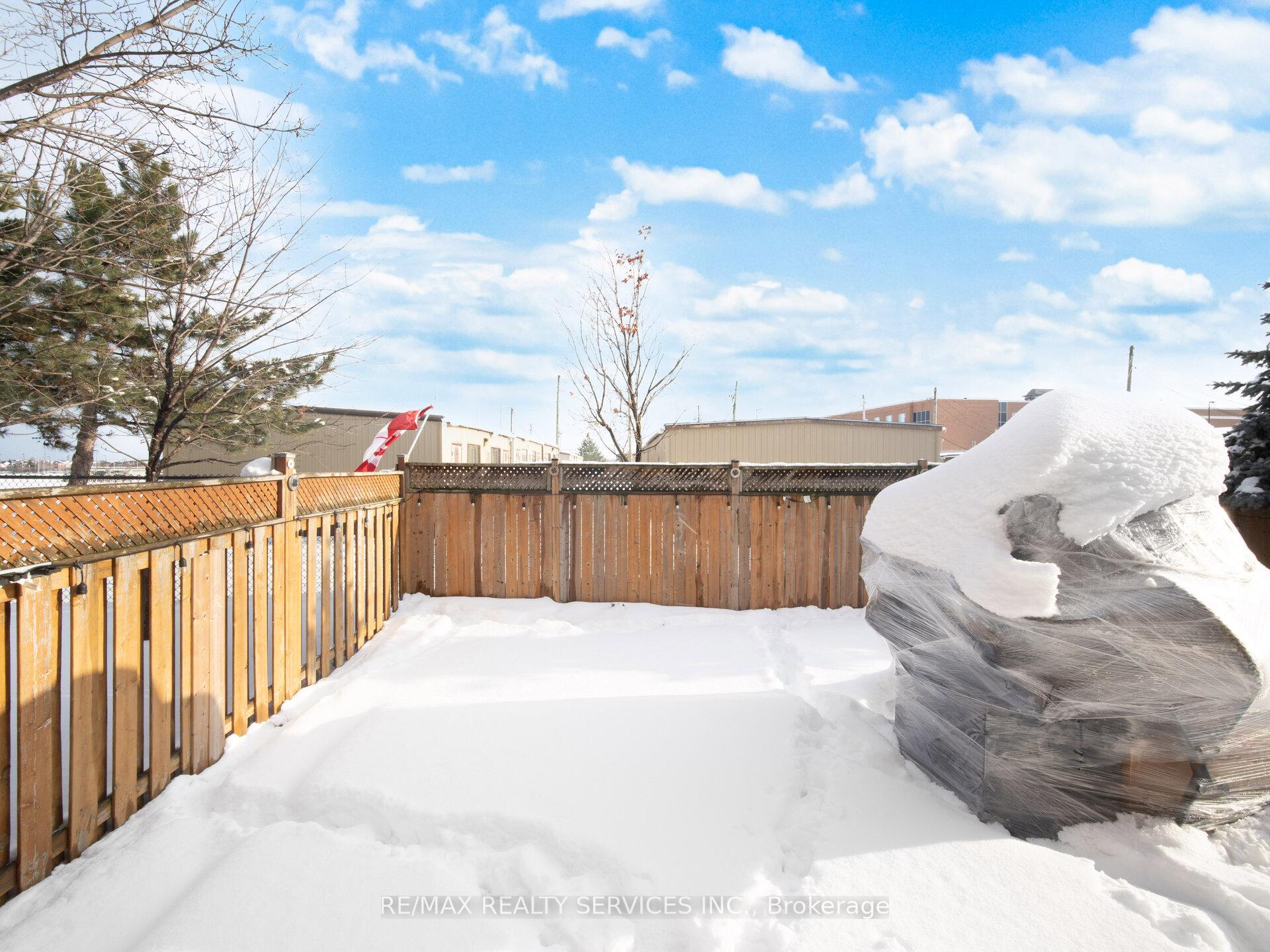 Photo 83 of 33 Sewells Lane, Brampton, Fletcher's Meadow — HOMEH