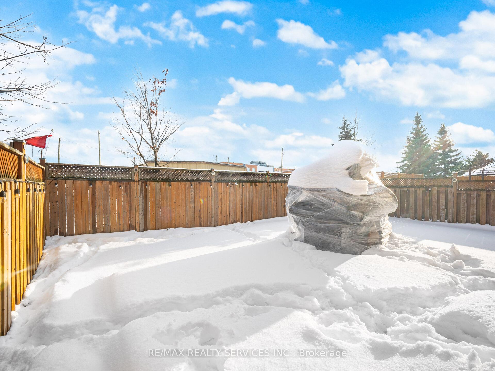 Photo 85 of 33 Sewells Lane, Brampton, Fletcher's Meadow — HOMEH
