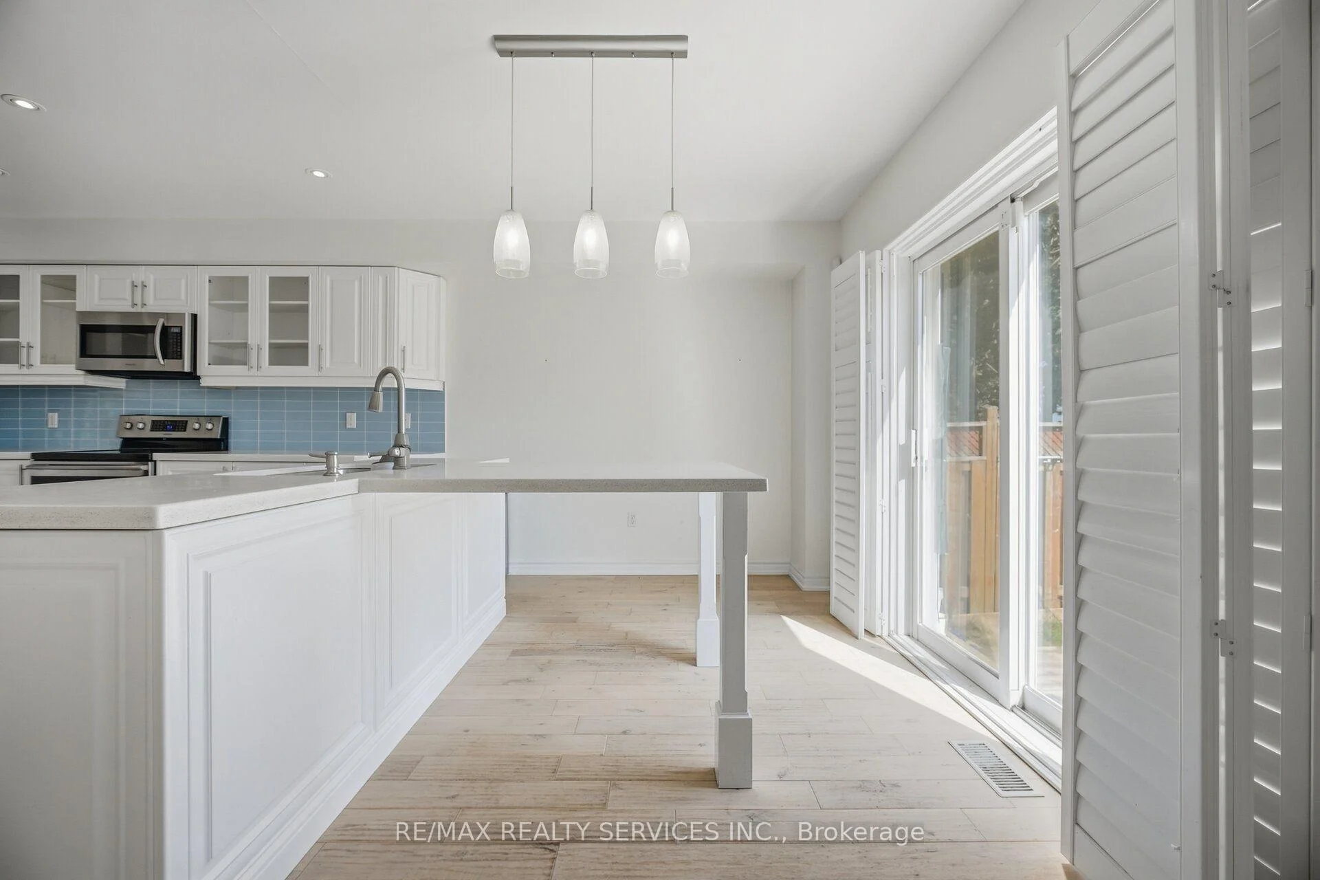 Photo 28 of 33 Sewells Lane, Brampton, Fletcher's Meadow — HOMEH