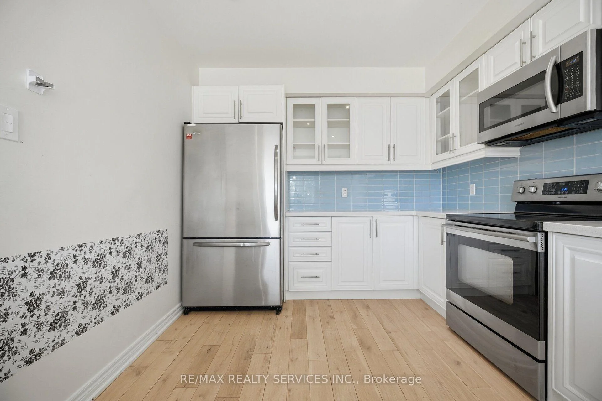 Photo 36 of 33 Sewells Lane, Brampton, Fletcher's Meadow — HOMEH