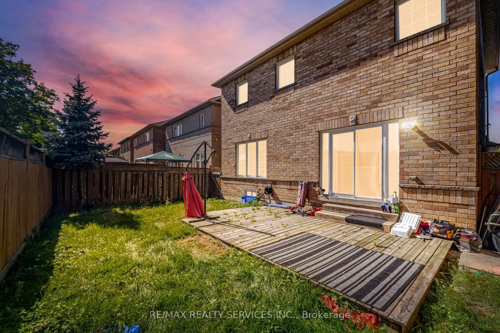 Photo 95 of 33 Sewells Lane, Brampton, Fletcher's Meadow — HOMEH