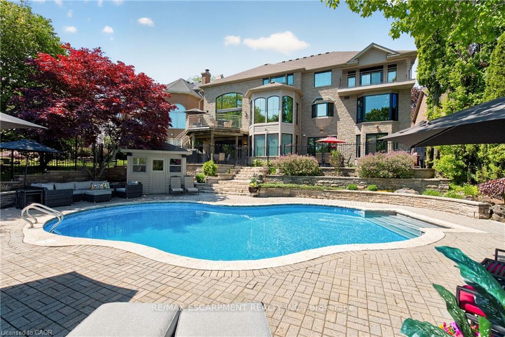 Photo 3 of 120 Jerome Park Drive, Hamilton, Dundas — HOMEH
