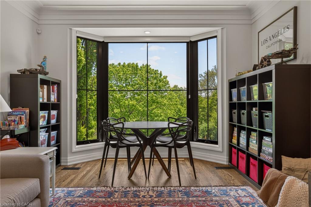 Photo 9 of 120 Jerome Park Drive, Hamilton, Dundas — HOMEH
