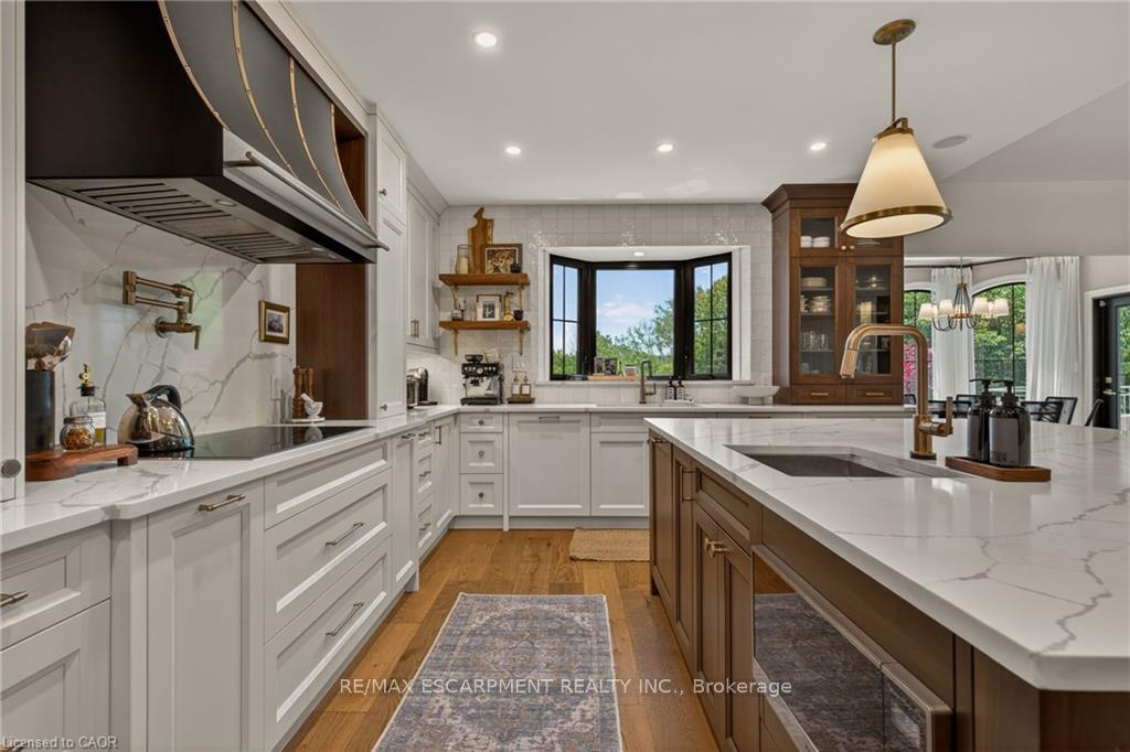 Photo 15 of 120 Jerome Park Drive, Hamilton, Dundas — HOMEH