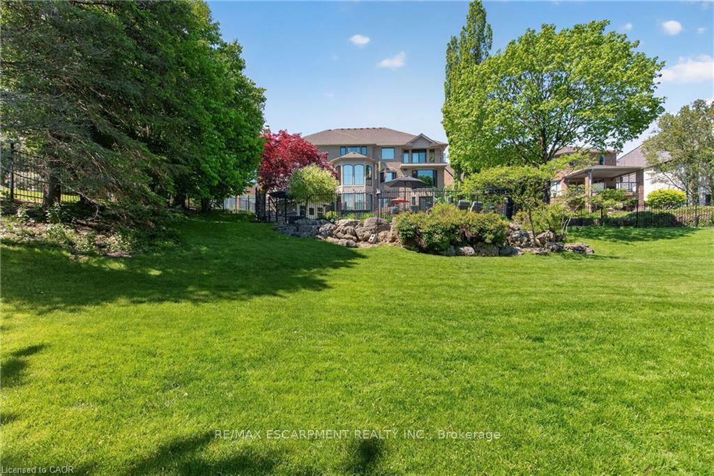 Photo 45 of 120 Jerome Park Drive, Hamilton, Dundas — HOMEH