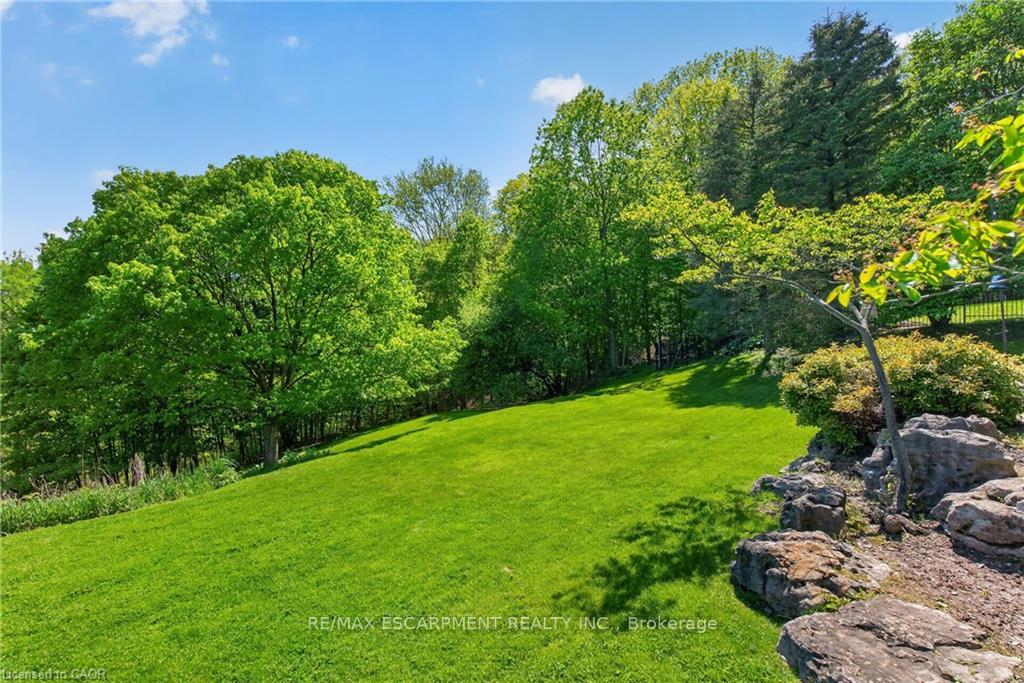 Photo 47 of 120 Jerome Park Drive, Hamilton, Dundas — HOMEH