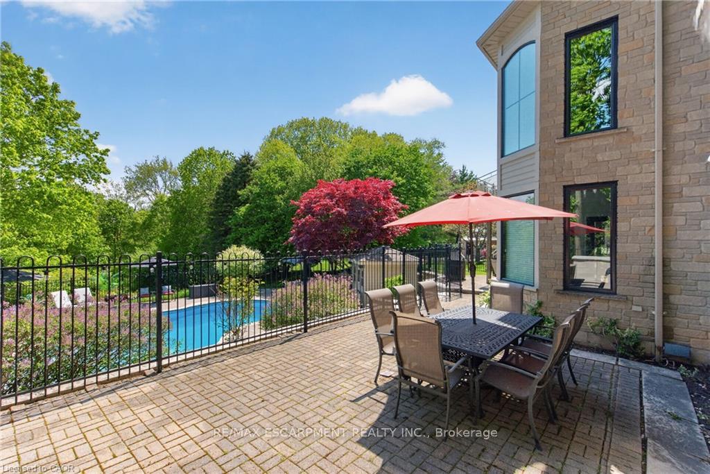 Photo 48 of 120 Jerome Park Drive, Hamilton, Dundas — HOMEH