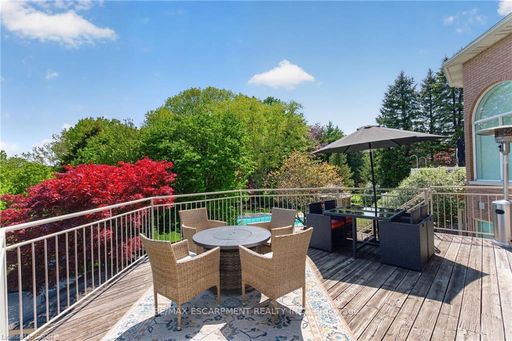 Photo 49 of 120 Jerome Park Drive, Hamilton, Dundas — HOMEH