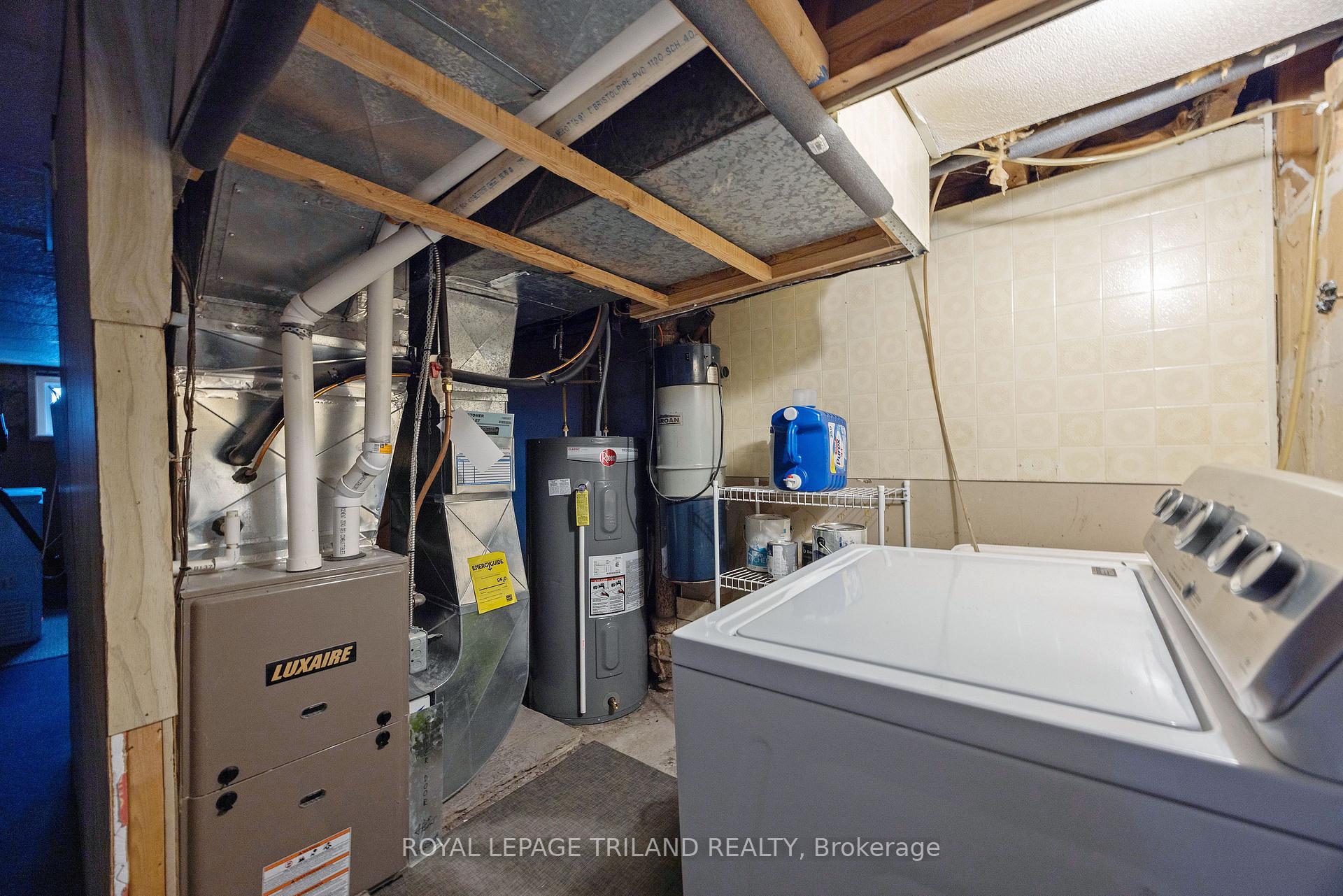 Photo 32 of 208 Edward Street, London, South F — HOMEH