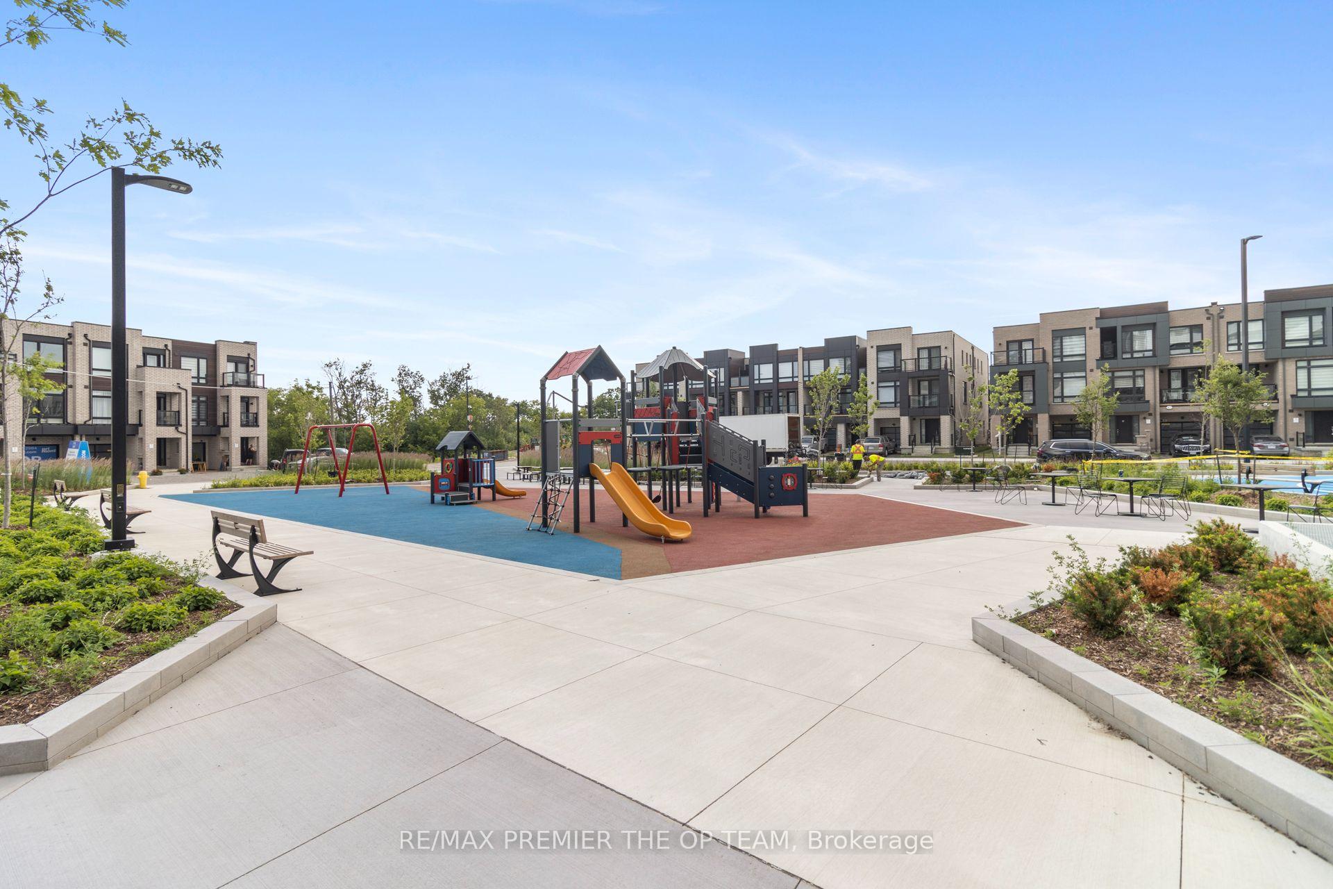 Photo 40 of Unit 1305, 10 Flavelle Trail, Vaughan, Steeles West Industrial — HOMEH