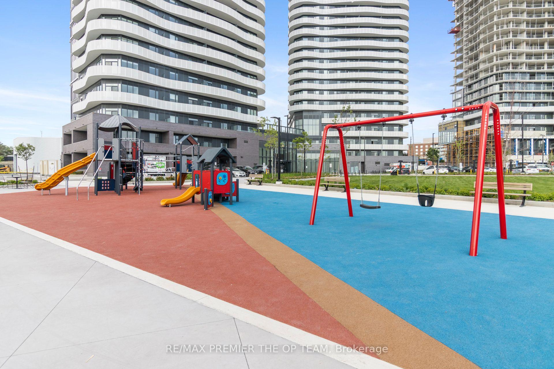 Photo 42 of Unit 1305, 10 Flavelle Trail, Vaughan, Steeles West Industrial — HOMEH