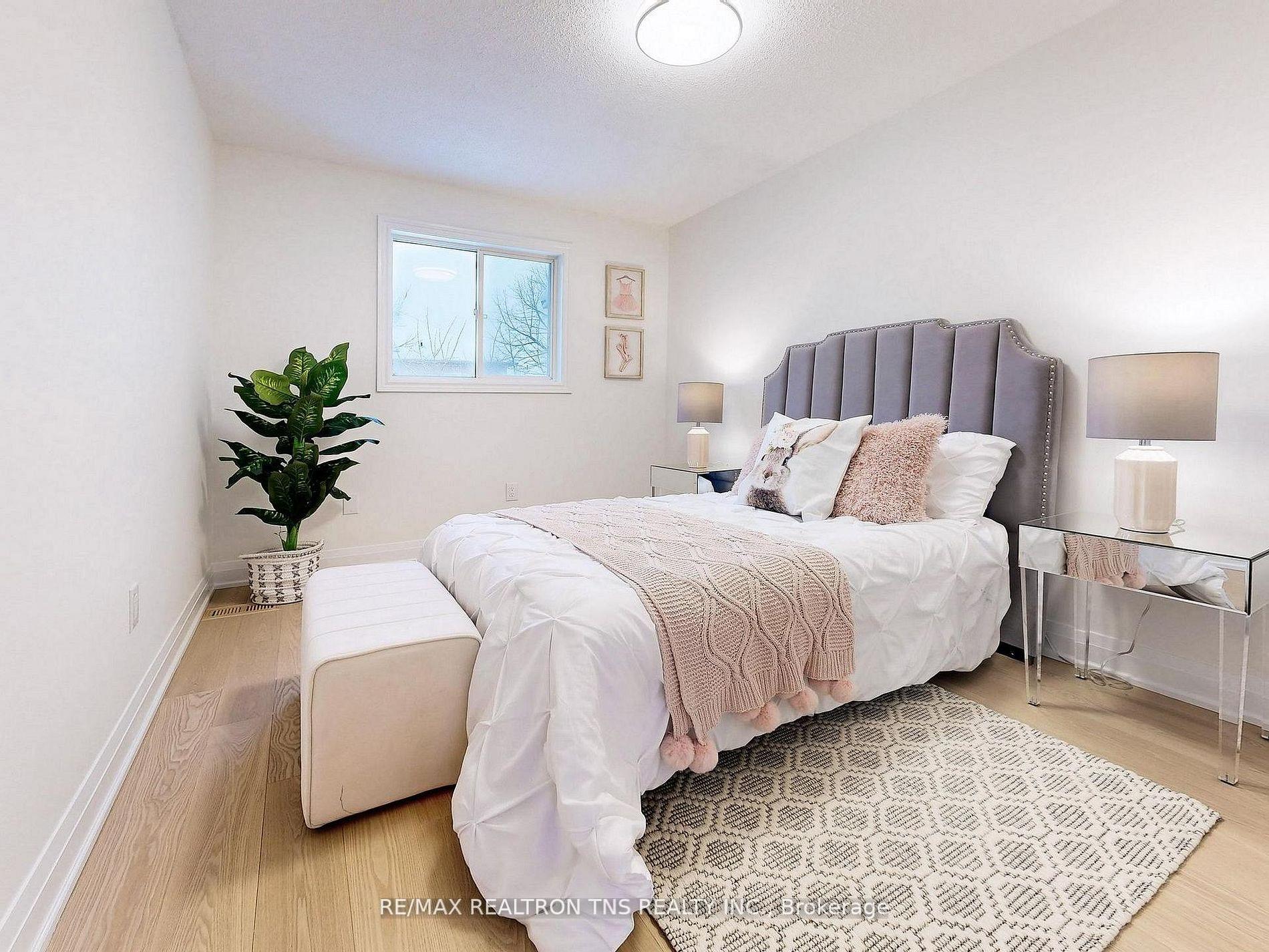 Photo 16 of 149 Kimono Crescent, Richmond Hill, Rouge Woods — HOMEH
