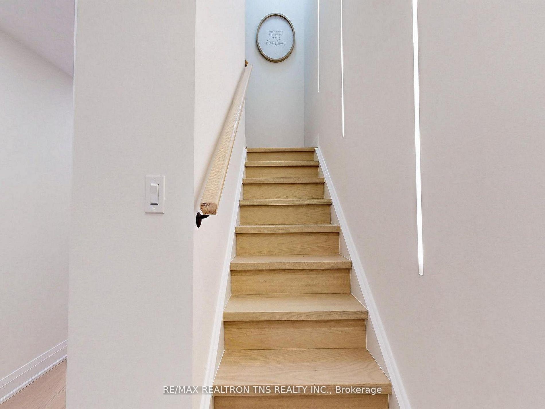 Photo 17 of 149 Kimono Crescent, Richmond Hill, Rouge Woods — HOMEH