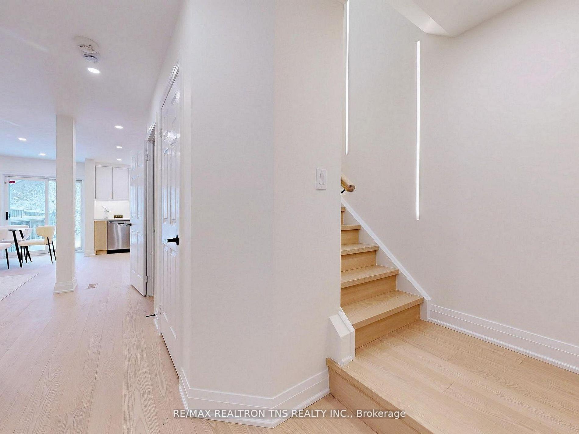 Photo 18 of 149 Kimono Crescent, Richmond Hill, Rouge Woods — HOMEH