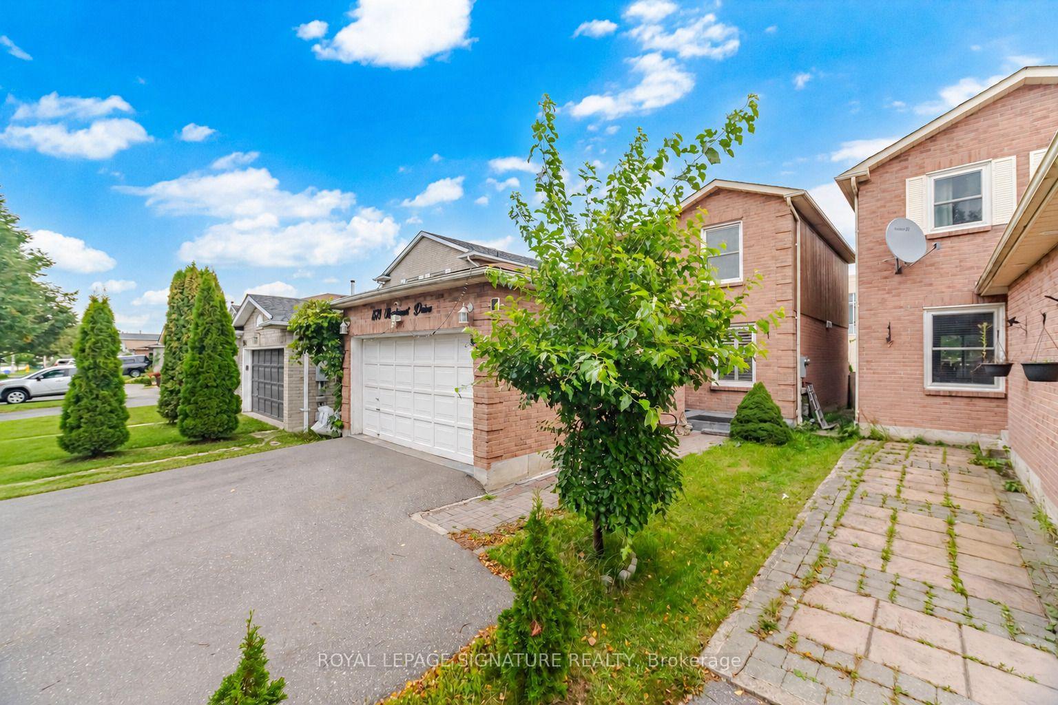 Photo 3 of 1579 Marshcourt Drive, Pickering, Village East — HOMEH