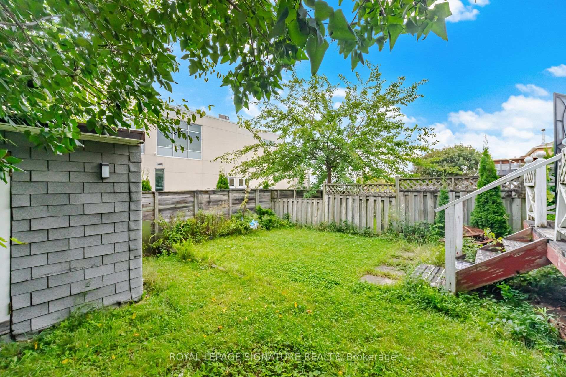 Photo 40 of 1579 Marshcourt Drive, Pickering, Village East — HOMEH