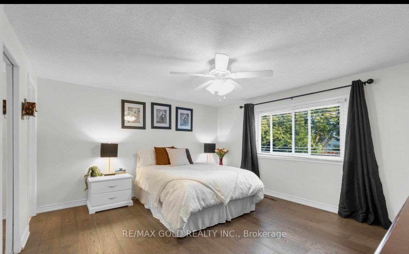 Photo 9 of 16 Melita Place, Brampton, Central Park — HOMEH