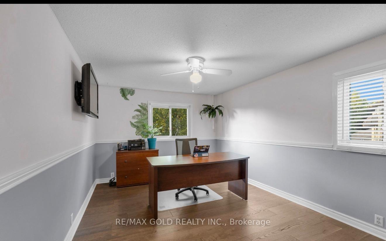 Photo 11 of 16 Melita Place, Brampton, Central Park — HOMEH
