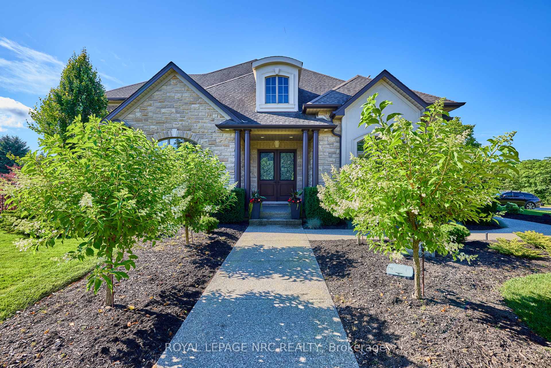 Photo 3 of 34 Marlene Stewart Drive, Pelham, Fonthill — HOMEH