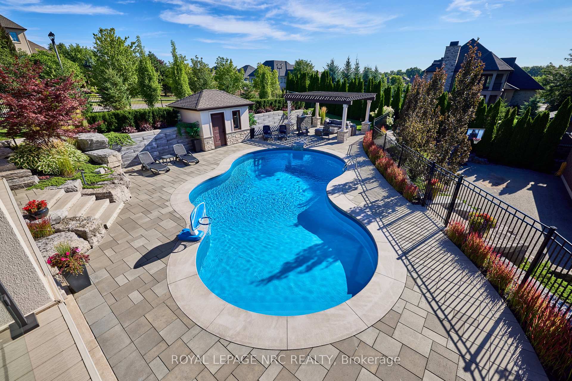 Photo 7 of 34 Marlene Stewart Drive, Pelham, Fonthill — HOMEH