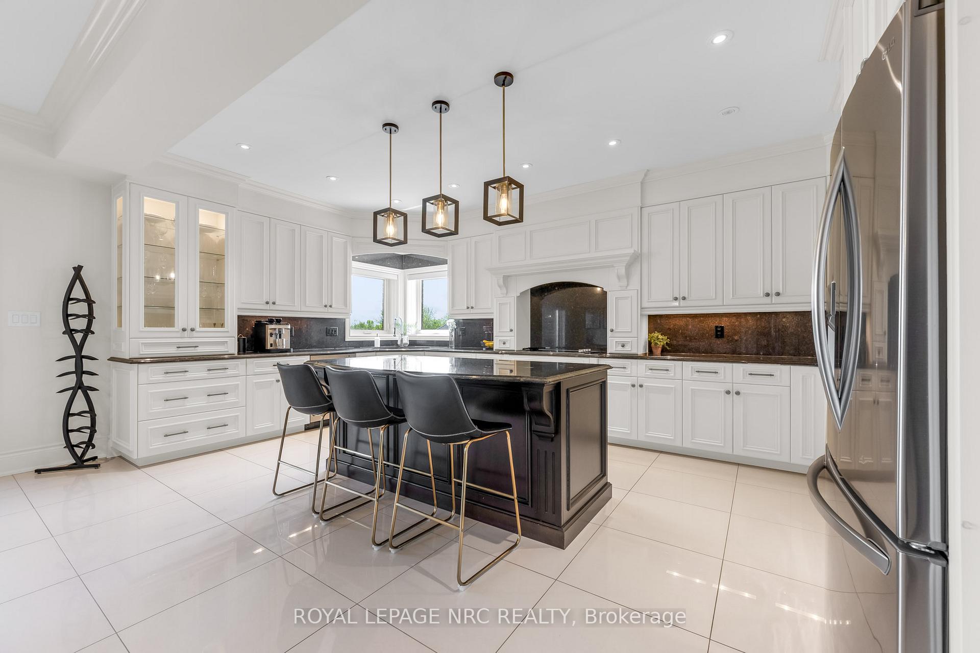 Photo 28 of 34 Marlene Stewart Drive, Pelham, Fonthill — HOMEH