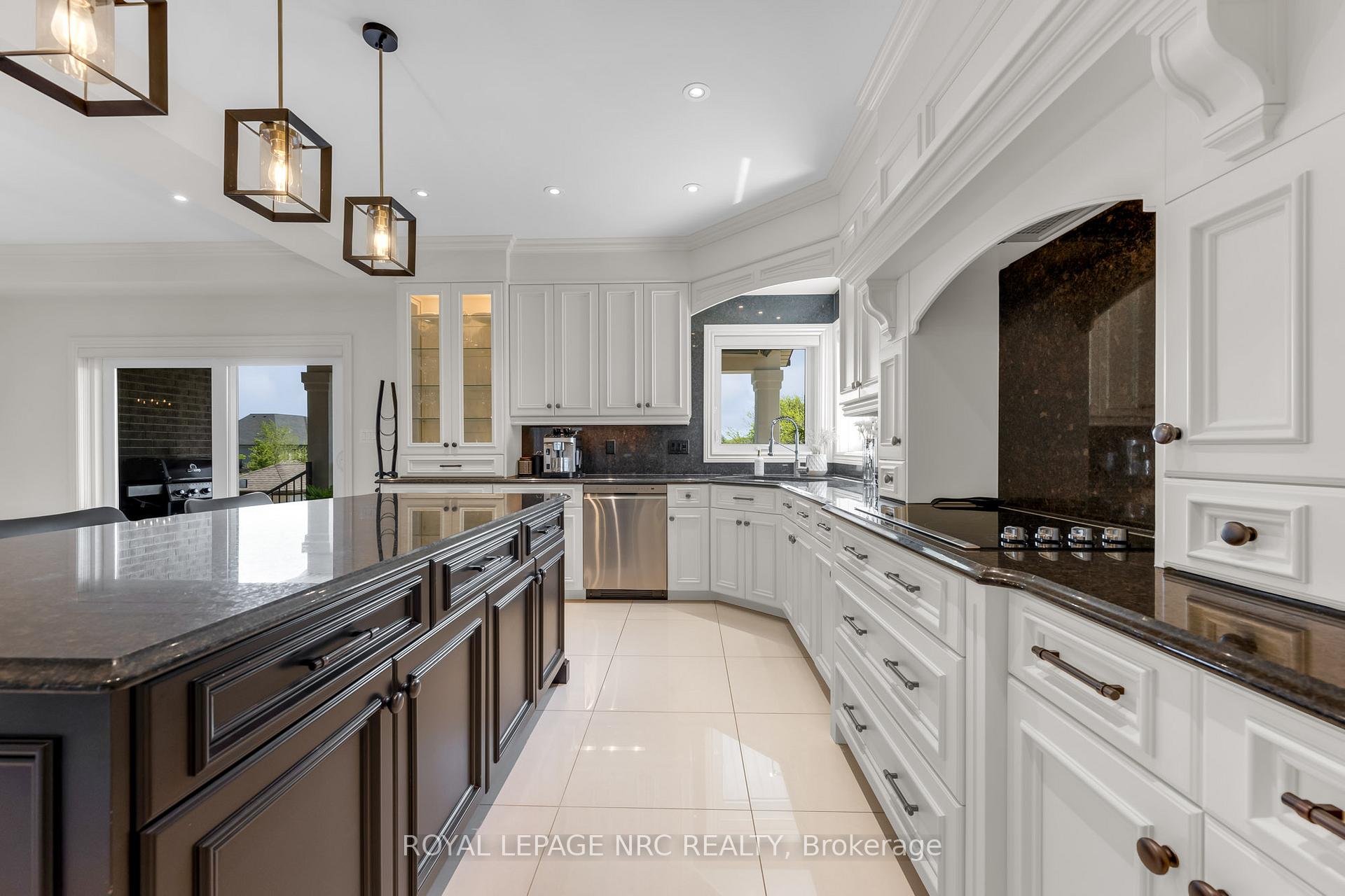 Photo 29 of 34 Marlene Stewart Drive, Pelham, Fonthill — HOMEH