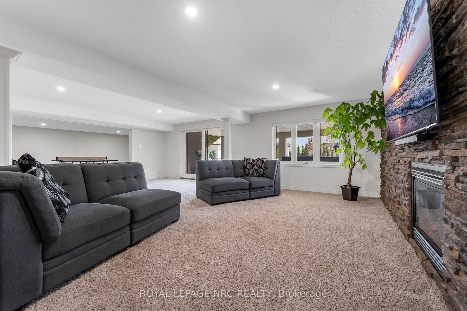 Photo 50 of 34 Marlene Stewart Drive, Pelham, Fonthill — HOMEH