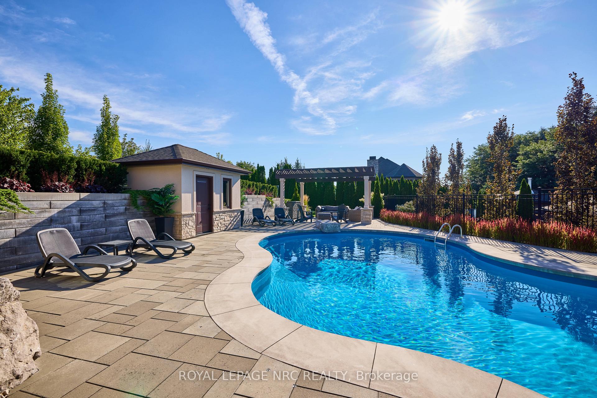 Photo 53 of 34 Marlene Stewart Drive, Pelham, Fonthill — HOMEH