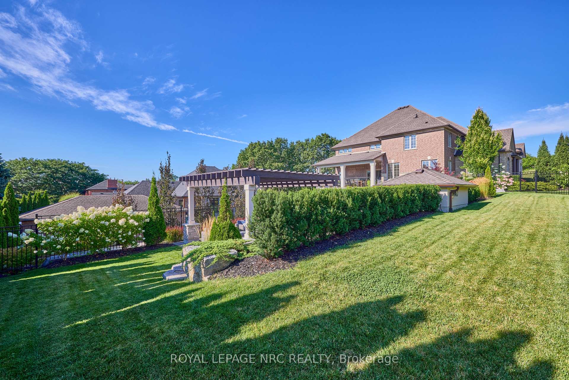 Photo 62 of 34 Marlene Stewart Drive, Pelham, Fonthill — HOMEH