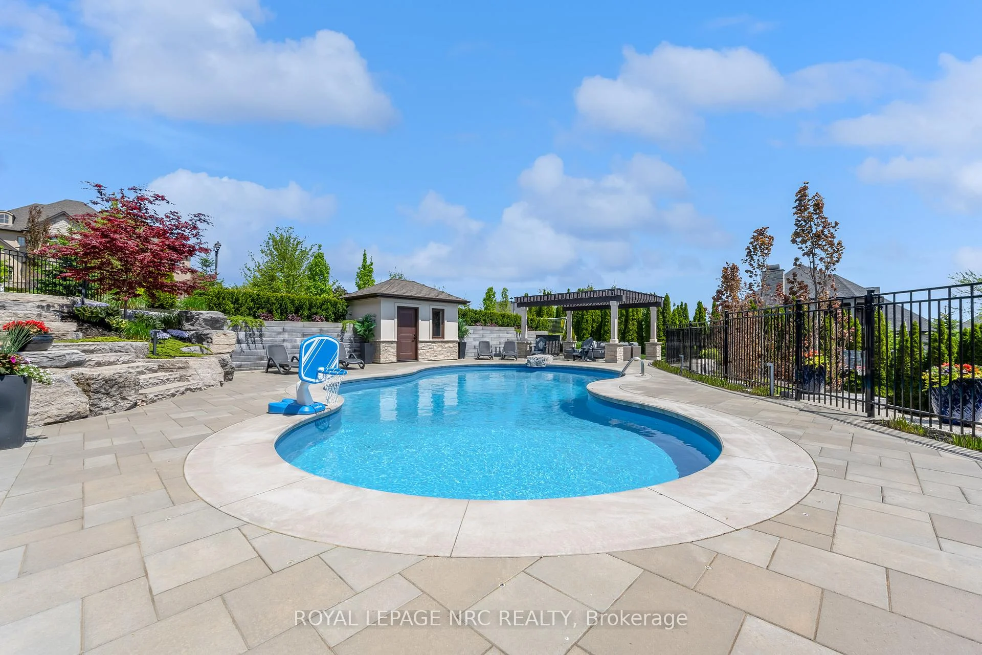 Photo 56 of 34 Marlene Stewart Drive, Pelham, Fonthill — HOMEH