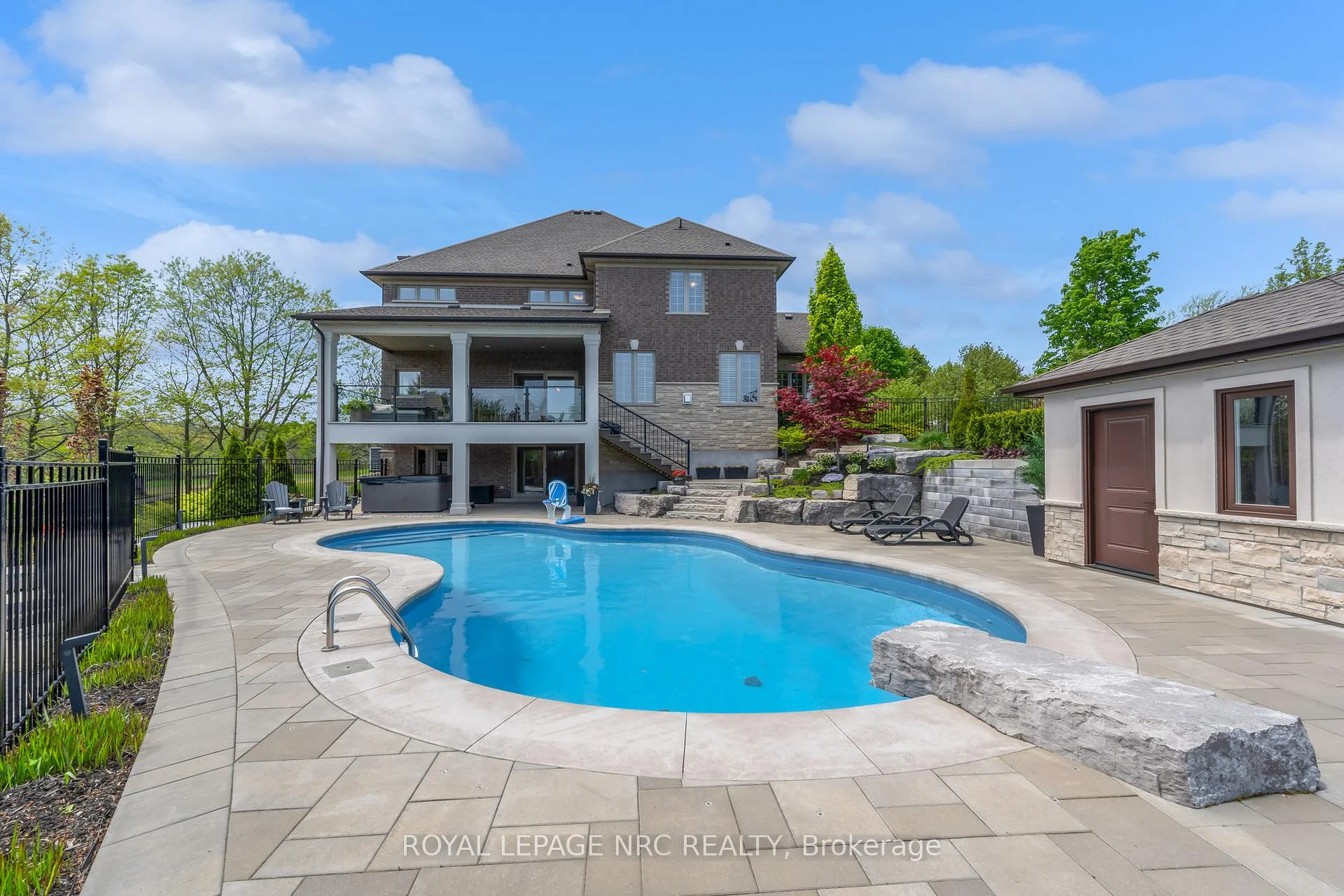 Photo 57 of 34 Marlene Stewart Drive, Pelham, Fonthill — HOMEH